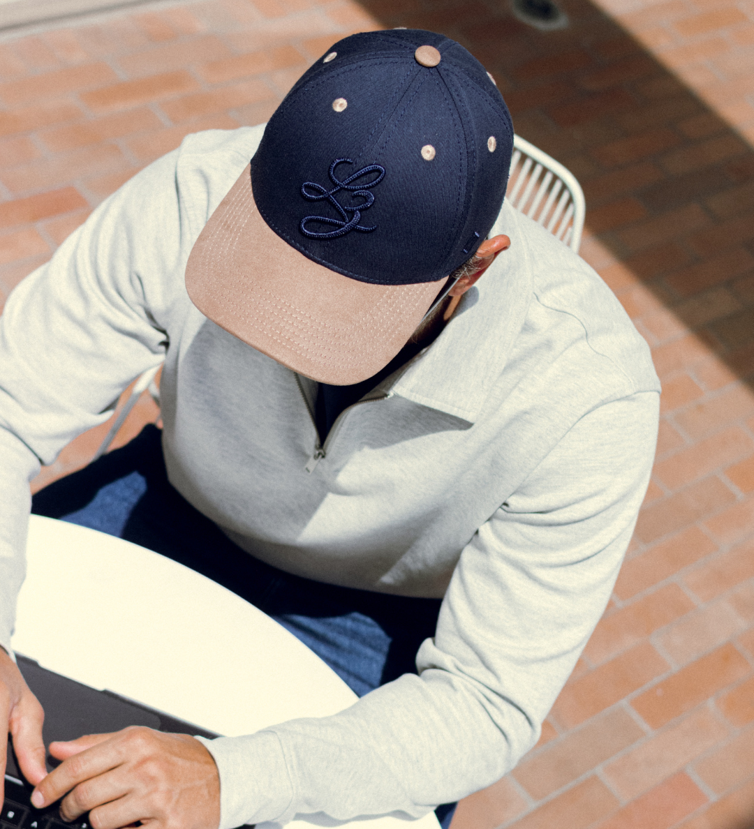 Gorra azul navy y beige para hombre