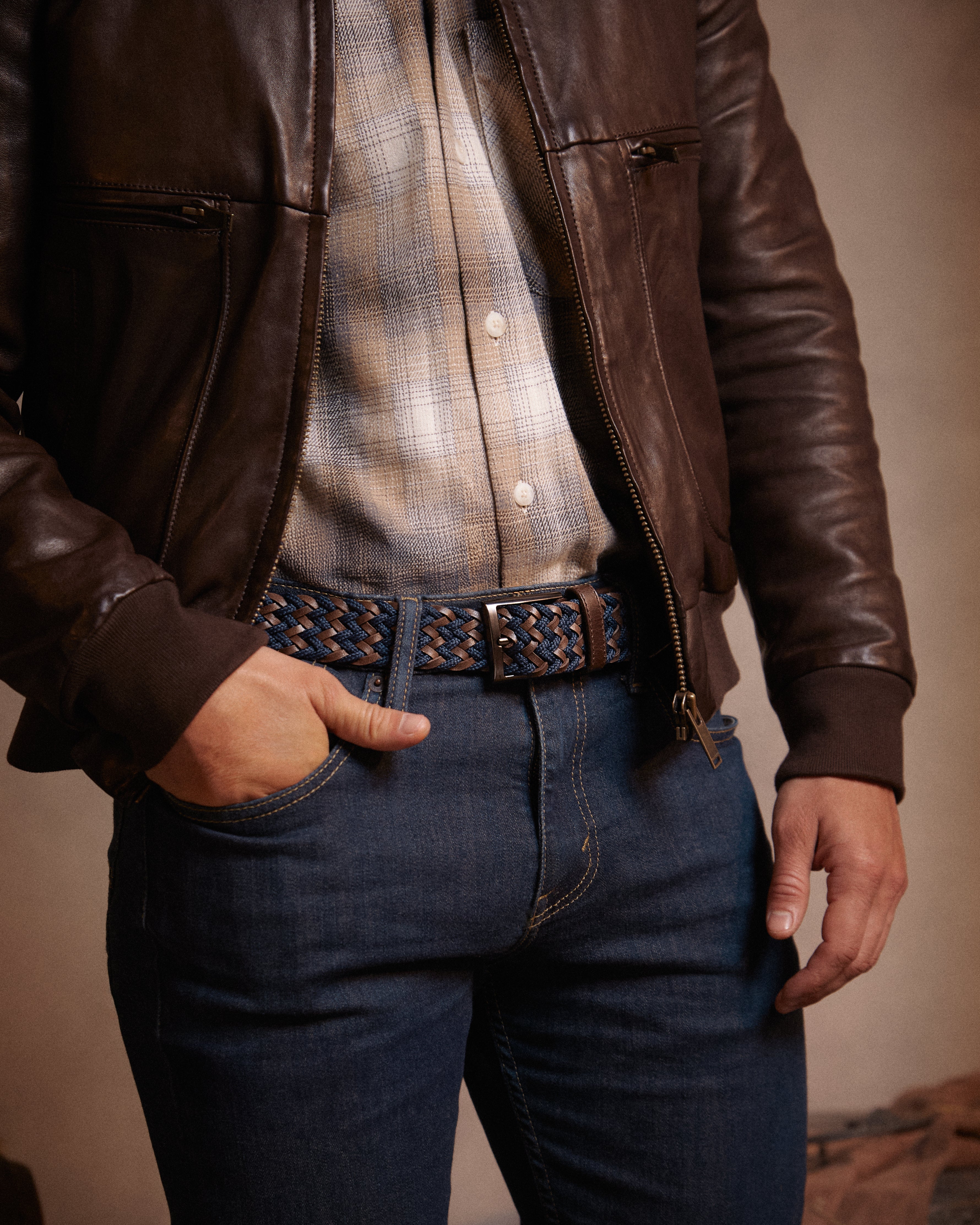 Cinturon de cuero trenzado color cafe y azul para hombre ideal para regalo, la oficina o una salida casual