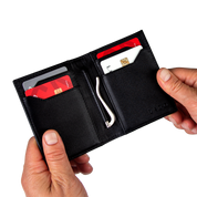 Billetera Tradicional Clip negra y carbono personalizable con iniciales