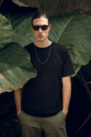 Camiseta semi-oversize Negra