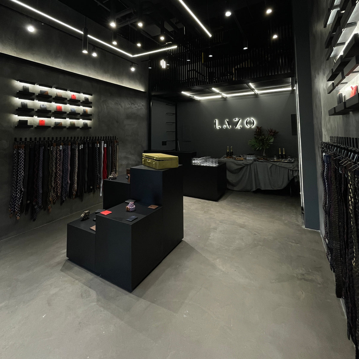 C.C El retiro Local 2-173