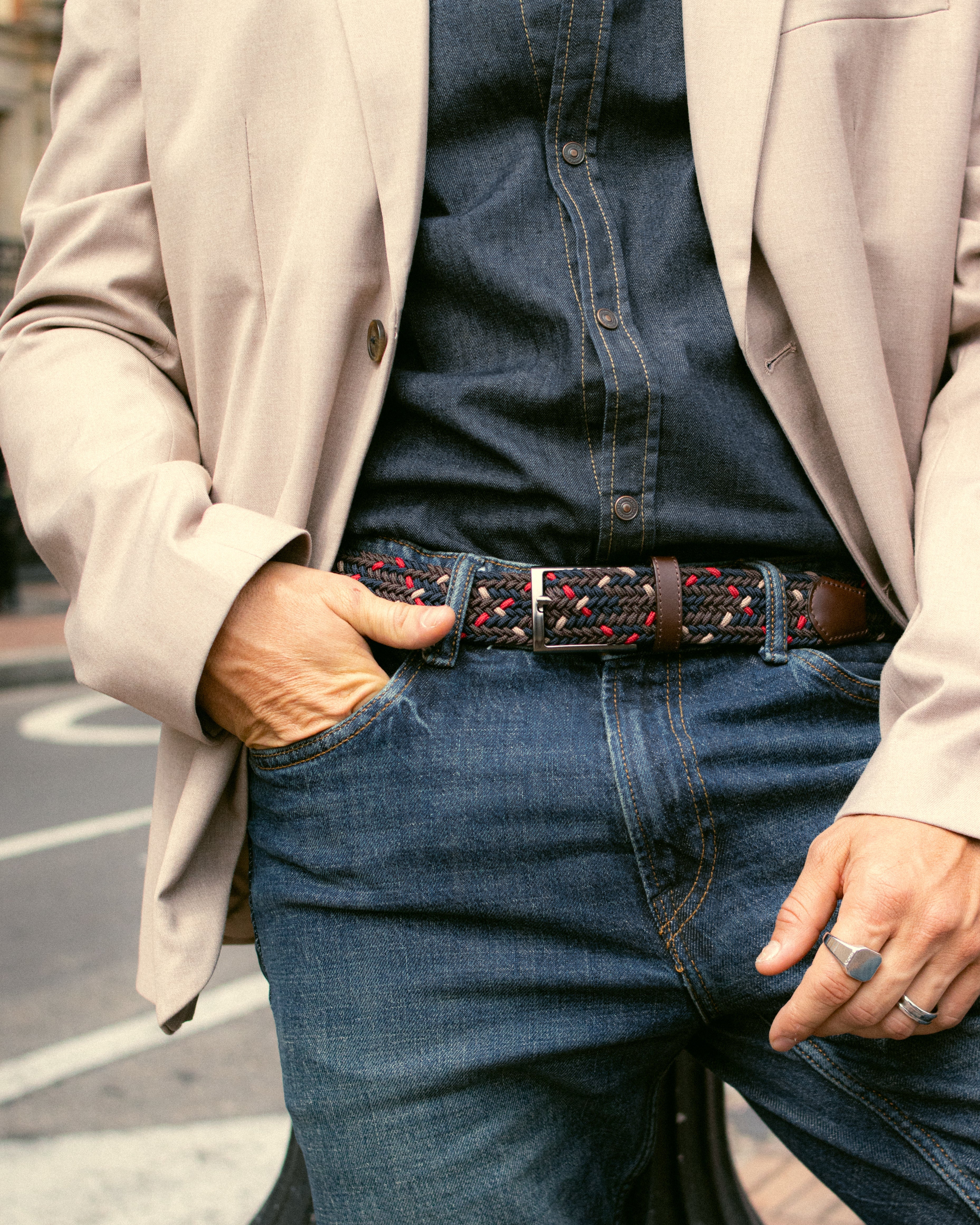 Cinturon trenzado para hombre color cafe rojo y blanco, ideal para dar regalo, ir a la oficina o una salida casual 