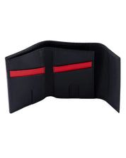 Billetera de cuero compacta color negro carbono para hombre con cierre de iman, perfecta para tarjetas y billetes.