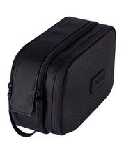 Neceser color carbono con interior rojo para hombre ideal para regalo, viajes o el dia a dia