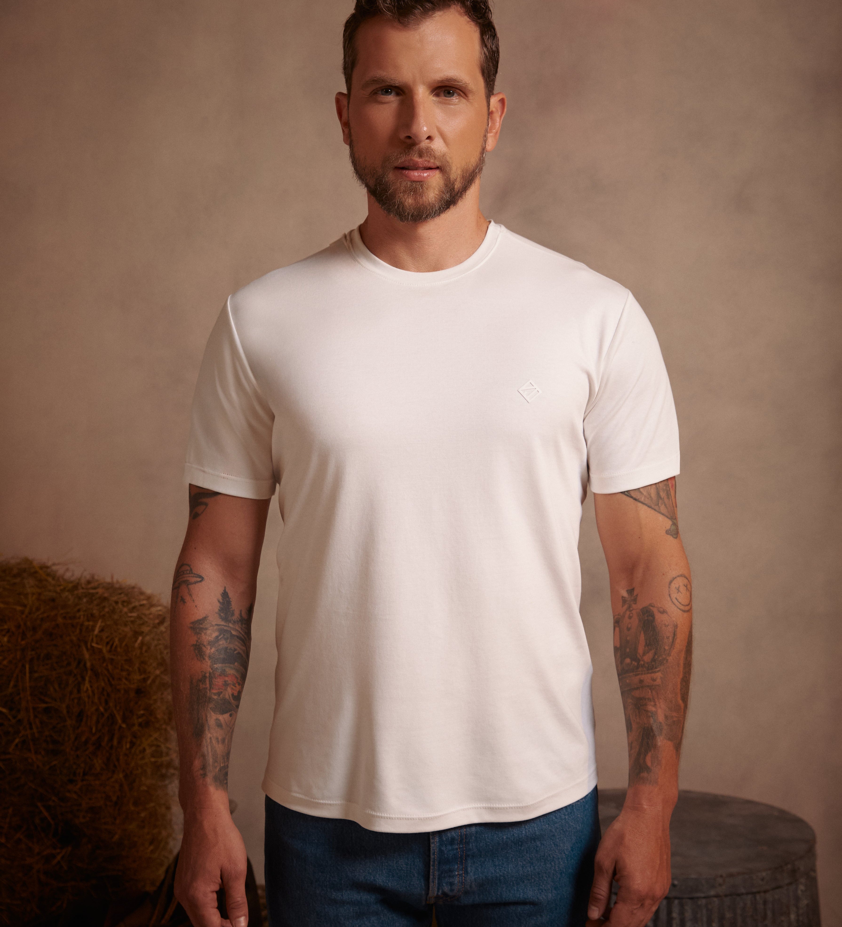 Camiseta blanca de algodon para hombre